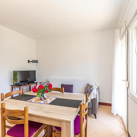 Stunning In With Kitchen Apartamento