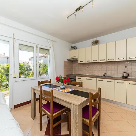 Stunning In With Kitchen Apartamento *